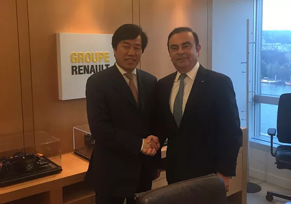 金杯集团董事长_金杯面包车(3)