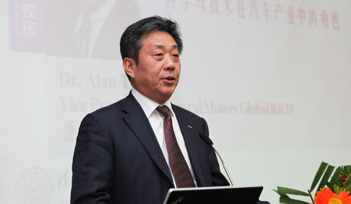 董洋.jpg