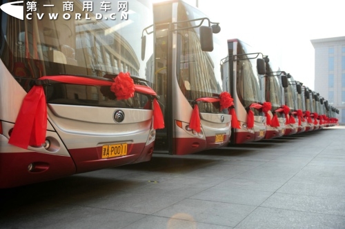 天津市批量采购的宇通新能源公交车