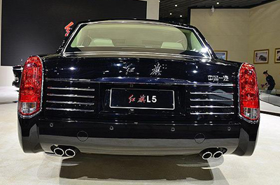红旗L5正后.jpg