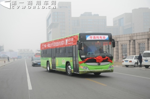上路运营的宇通纯电动大巴