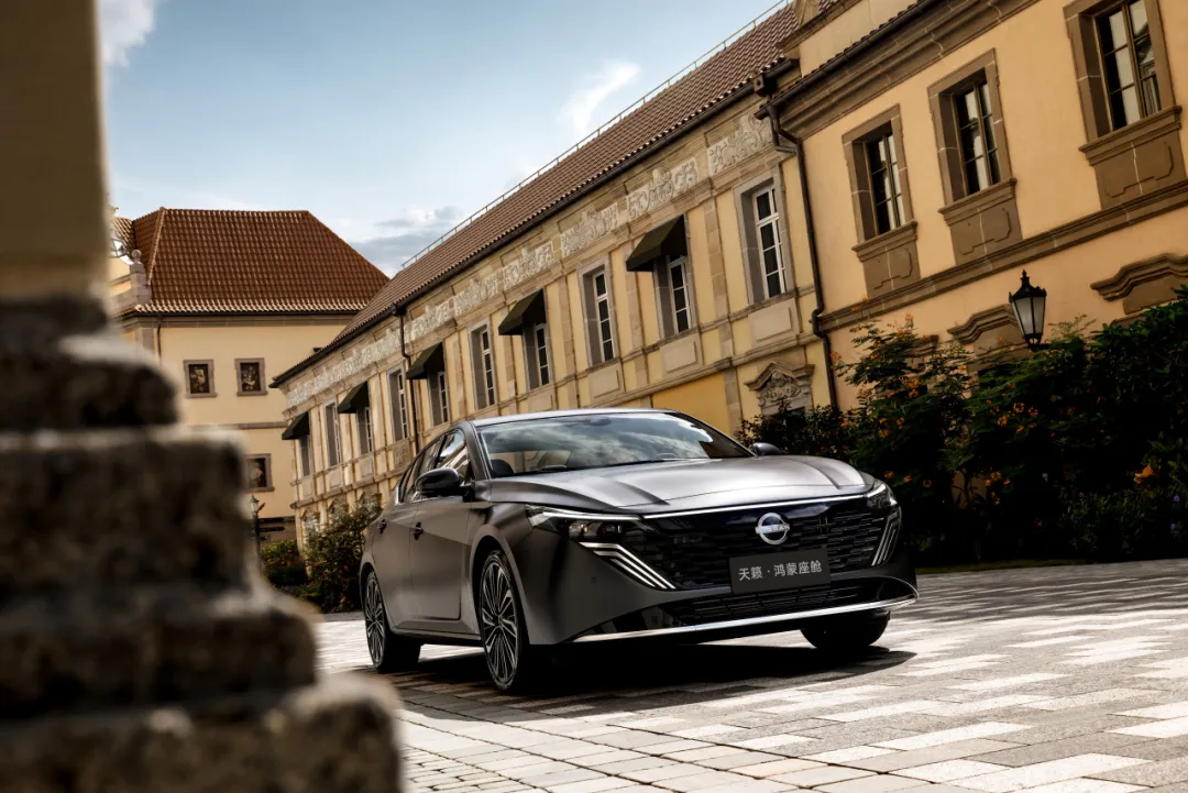 【汽车人】天籁·鸿蒙座舱，东风日产掀起智能化反攻浪潮