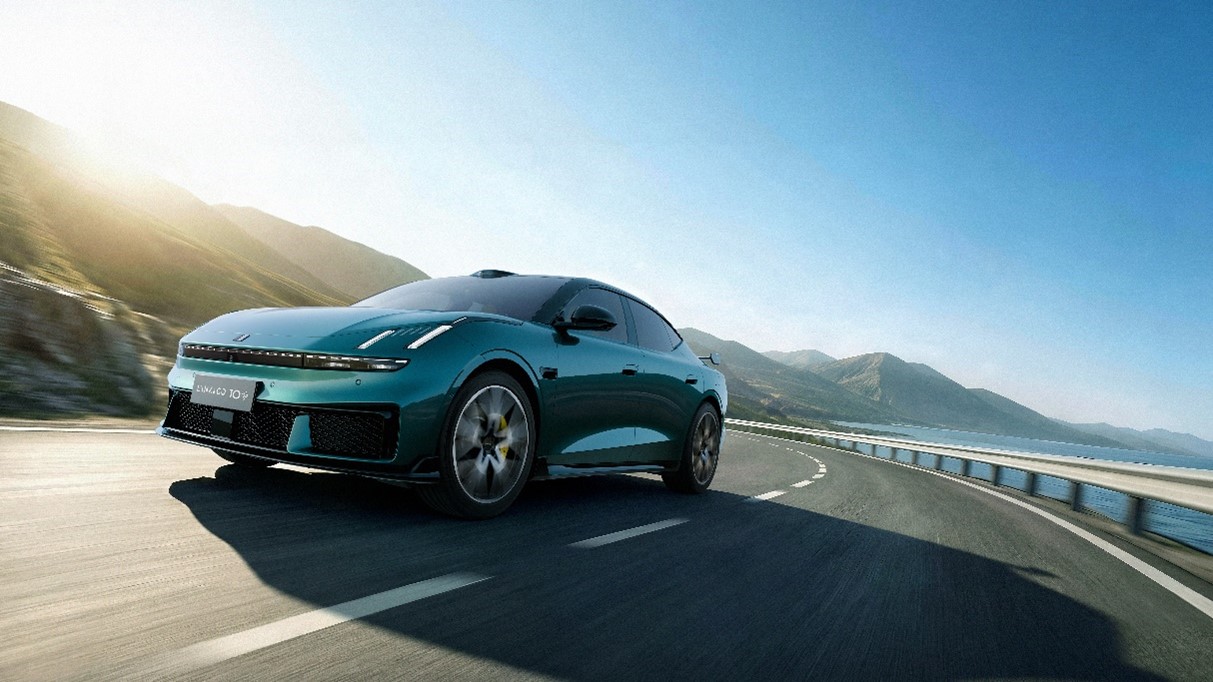 【汽车人】 领克10+&10全球首秀，1秒极充2公里革新补能体验